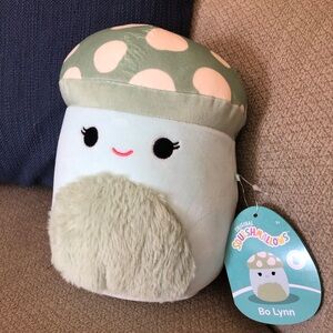 Mushroom Squishmallow, 7”